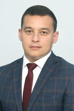 Алексей СТЕПАНОВ, больницăн тĕп врачĕ, Тăвай муниципалитет округĕн депутатсен Пухăвĕн председателĕ