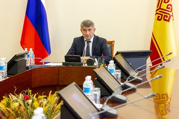 Олег Николаев поручил кардинально усилить работу в области обращения с ТКО
