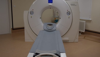 Более 80 исследований ежедневно проводится на новом компьютерном томографе