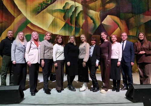 «Поклонимся великим тем годам»: лекторы Общества «Знание» погрузились в историю через искусство