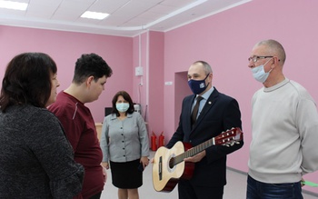 Заместитель министра образования Николай Жуков исполнил желание 12-летнего алатырца