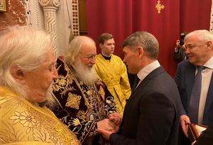 Врио Главы Чувашии Олег Николаев поздравил Святейшего Патриарха Кирилла с 11-й годовщиной интронизации