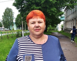 Марина ЯКОВЛЕВА, Сĕнтĕрвăрринчи пĕтĕмĕшле пĕлÿ паракан вăтам шкул директорĕн заместителĕ