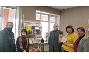 В Международный день музыки центральную библиотеку района посетили известные люди Чувашии