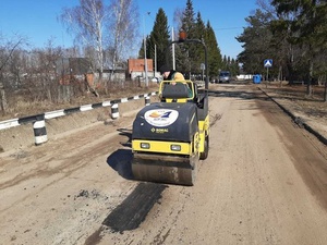 Ямочный ремонт дорог продолжается