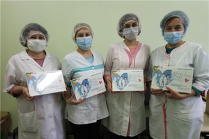 Медикам - сладкое "Спасибо" от "Акконда"