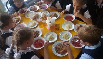 Пока дети будут отдыхать на каникулах, в школах Чебоксар пройдут мастер-классы для поваров, директоров школ и комбинатов питания
