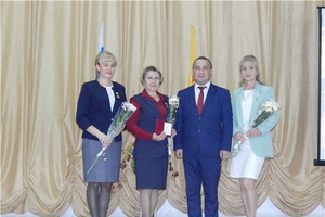 В Янтиковском районе состоялось праздничное мероприятие, посвященное Дню воспитателя и Дню Учителя