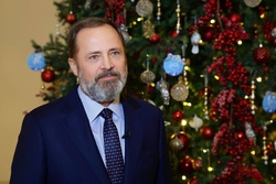 Поздравление Комарова полномочного представителя с наступающим Новым годом