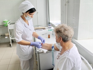 Минздрав России поручил усилить наблюдение за диспансерной группой пациентов