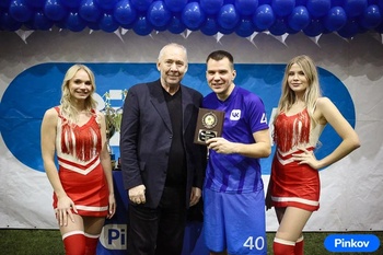 Дмитрий Чернышенко открыл фиджитал турнир в Уфе на площадке нового футбольного манежа