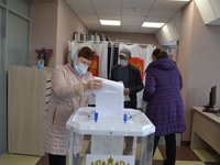 Фоторепортаж с  голосования на выборах  в Янтиковском районе