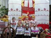 Жители Янтиковского района принимают активное участие в акциях, приуроченных ко Дню чувашской вышивки