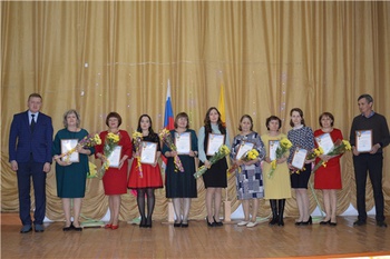 В Янтиковском районе чествовали победителей и призеров конкурсов профессионального мастерства 2022 года