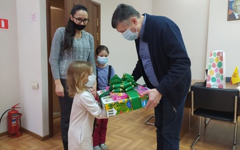 Марафон чудес продолжается: Владимир Осипов исполнил желания двух детей
