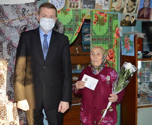 Юбилейные медали «75 лет Победы в Великой Отечественной войне» получили еще двое тружеников тыла