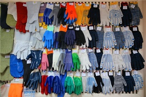 ООО «Энергия» выполнило первую пробную поставку более девяти тысяч пар трикотажных рабочих перчаток в США