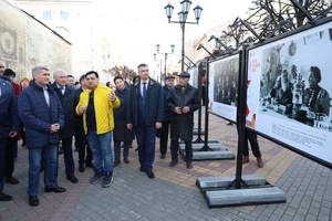 Олег Николаев открыл выставку «Человек, опередивший время, посвященную 175-летию И.Я. Яковлева