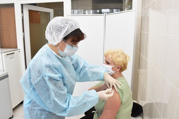 На предприятиях Чувашии началась массовая вакцинация от коронавируса