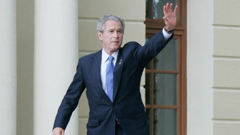 Пранкеры Вован и Лексус опубликовали тизер разговора с экс-президентом США Джорджем Бушем