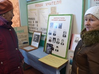 Нижаровцы знакомятся экспонатами музея